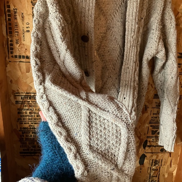 100% Merino Wool Chunky Knit Cardigan Sweater - Picture 3 of 5